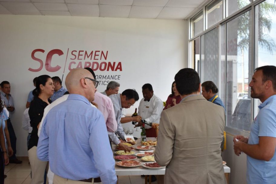 Nuevas oficinas y centro logístico de Semen Cardona en Jalisco, México