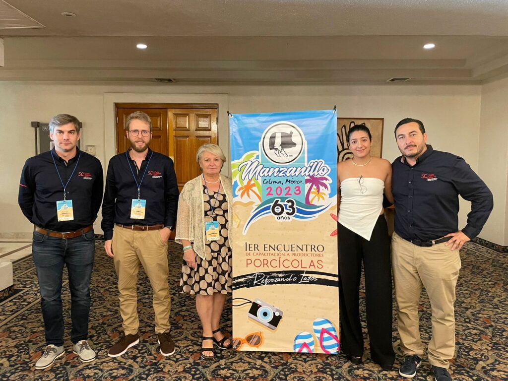 Semen Cardona México destaca en el Primer Encuentro de Capacitación de Productores Porcícolas en Manzanillo